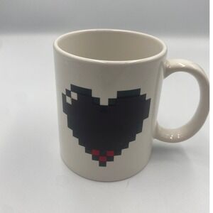 Kikkerland Pixel Heart Gamer Coffee Mug White with Black and Red Heart EUC